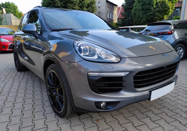 Porsche Cayenne cena 189950 przebieg: 159000, rok produkcji 2015 z Świebodzice małe 781